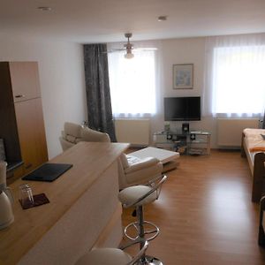 Studio mit Queensize-Bett